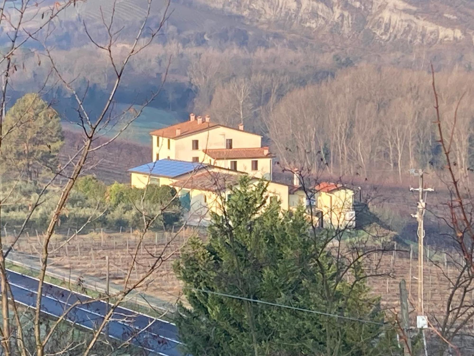 Ca' Vanello Borgo Tossignano Luaran gambar
