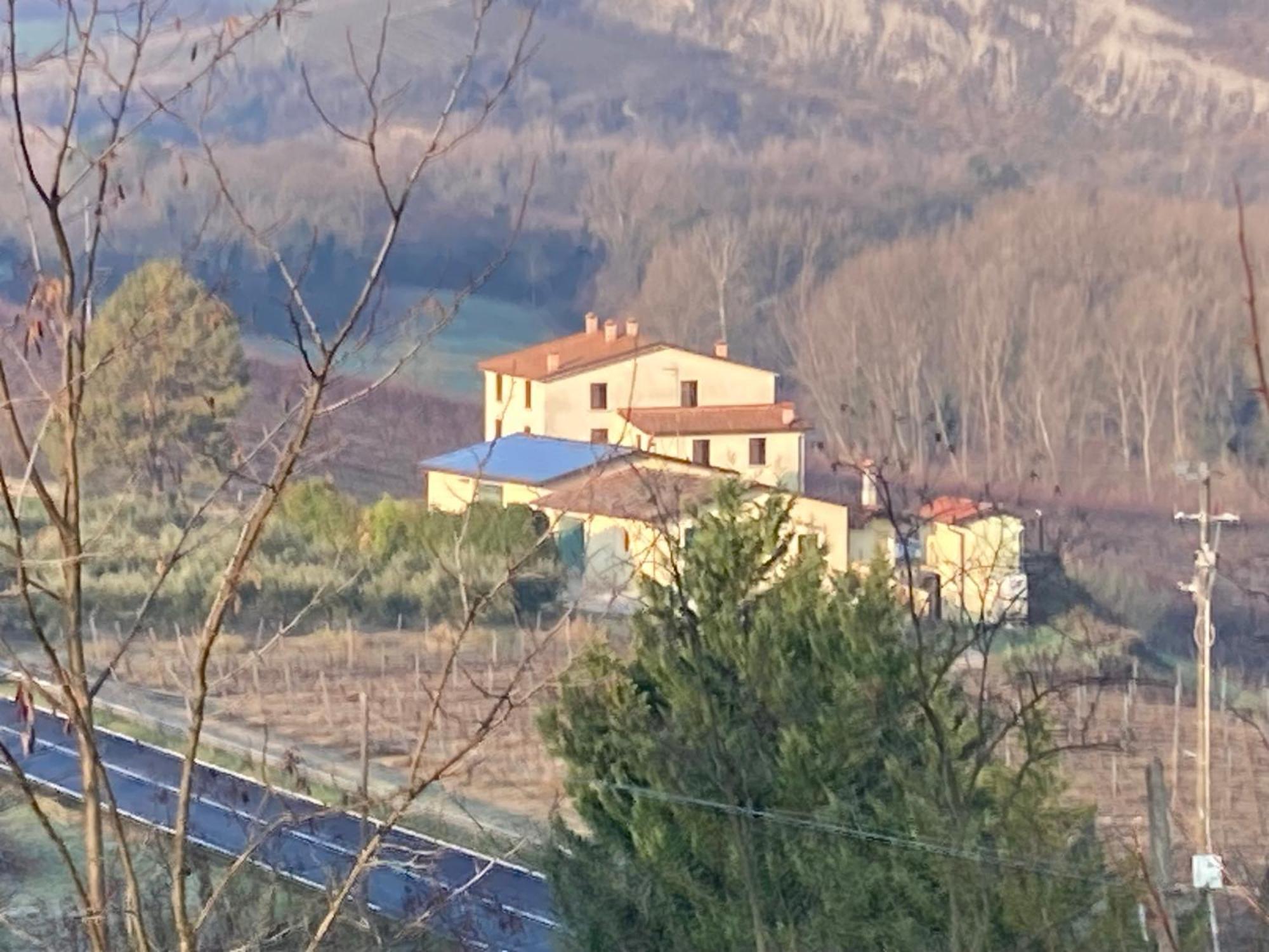 Ca' Vanello Borgo Tossignano Luaran gambar