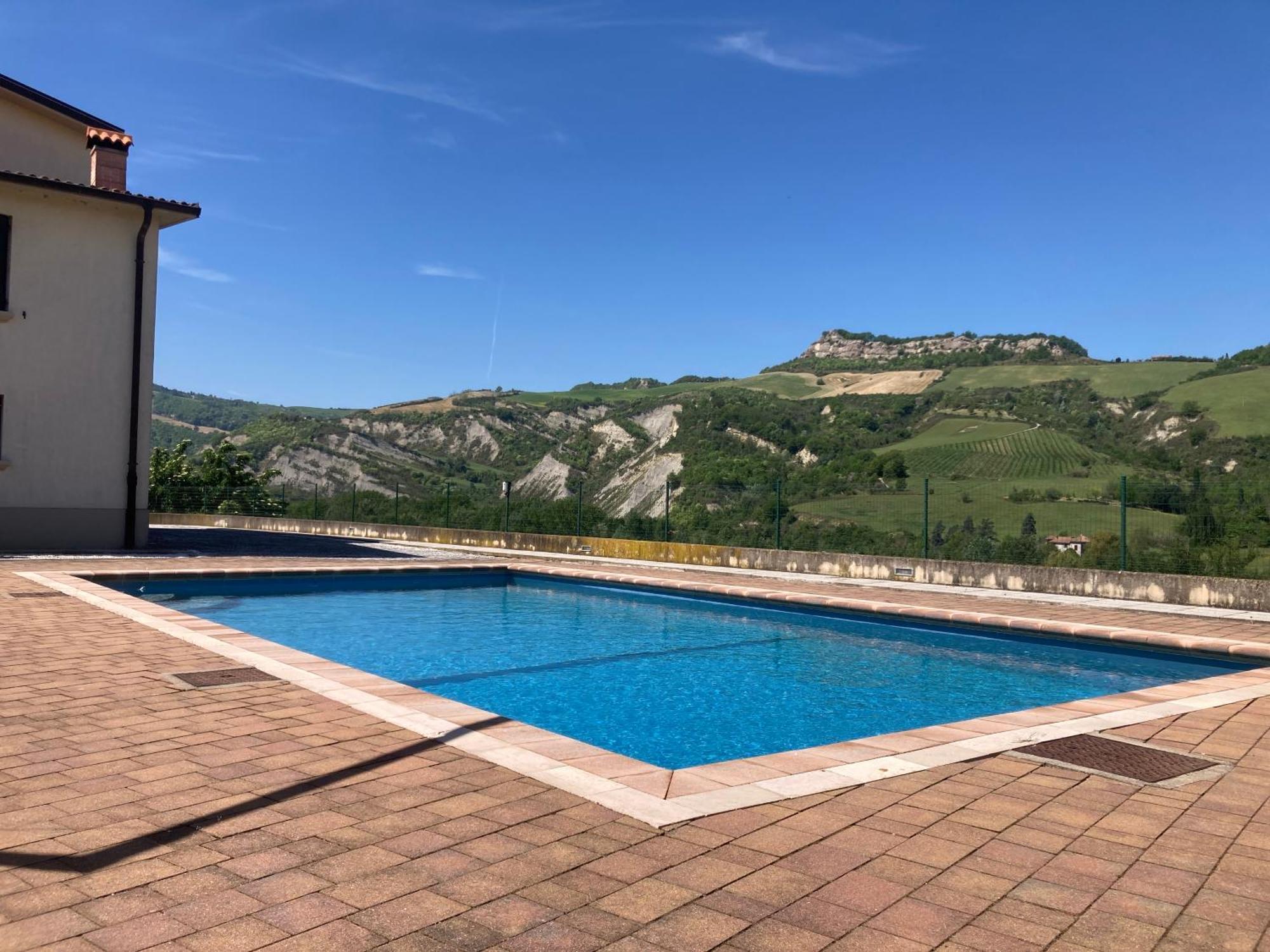 Ca' Vanello Borgo Tossignano Luaran gambar