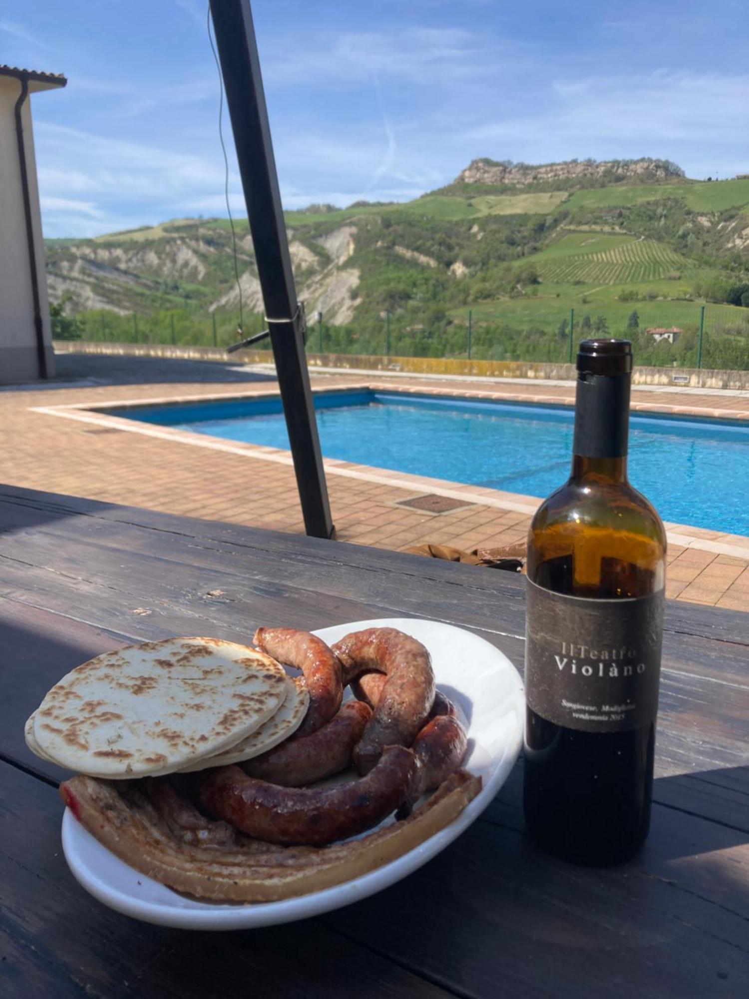 Ca' Vanello Borgo Tossignano Luaran gambar