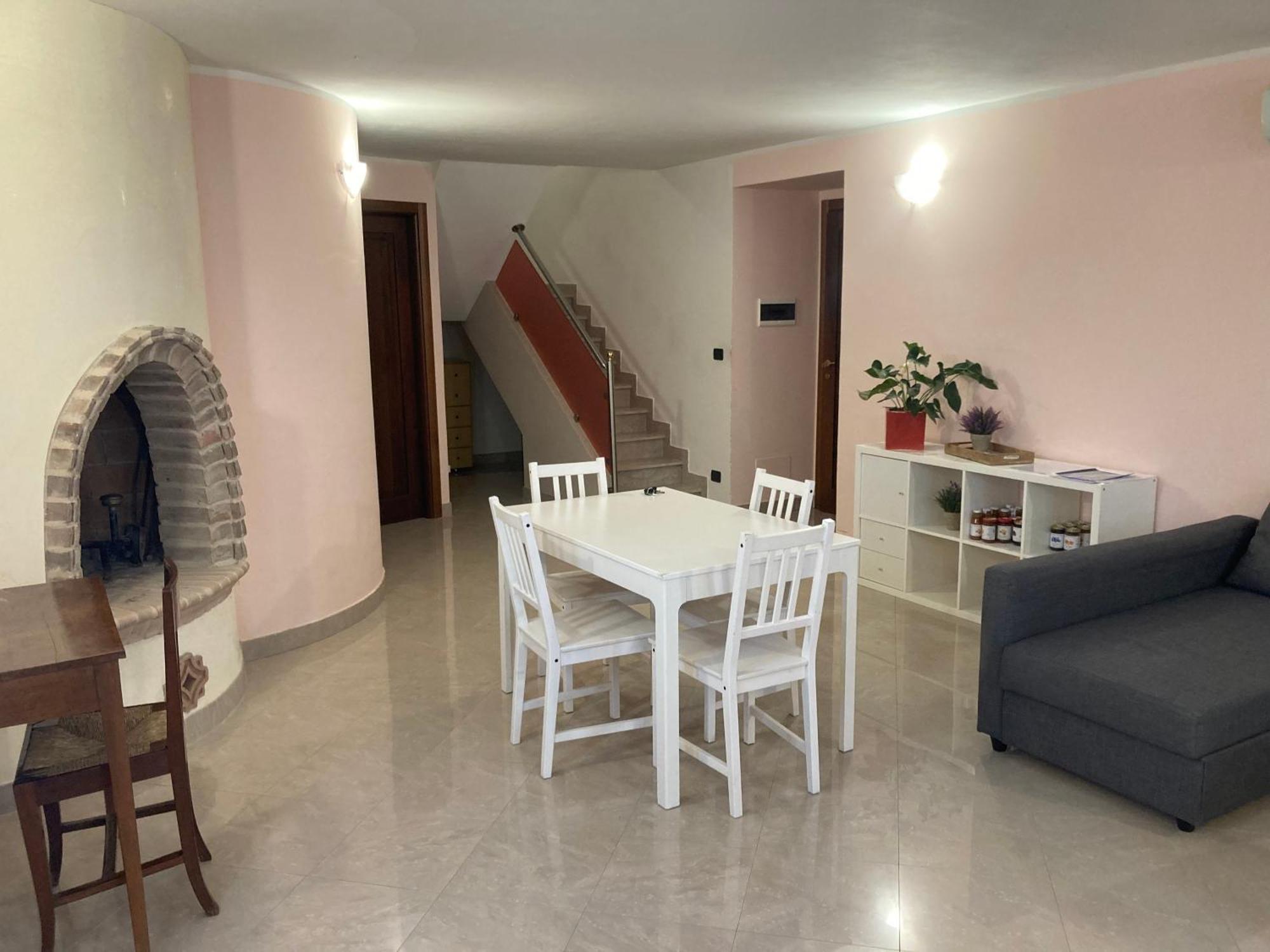 Ca' Vanello Apartment Borgo Tossignano Luaran gambar