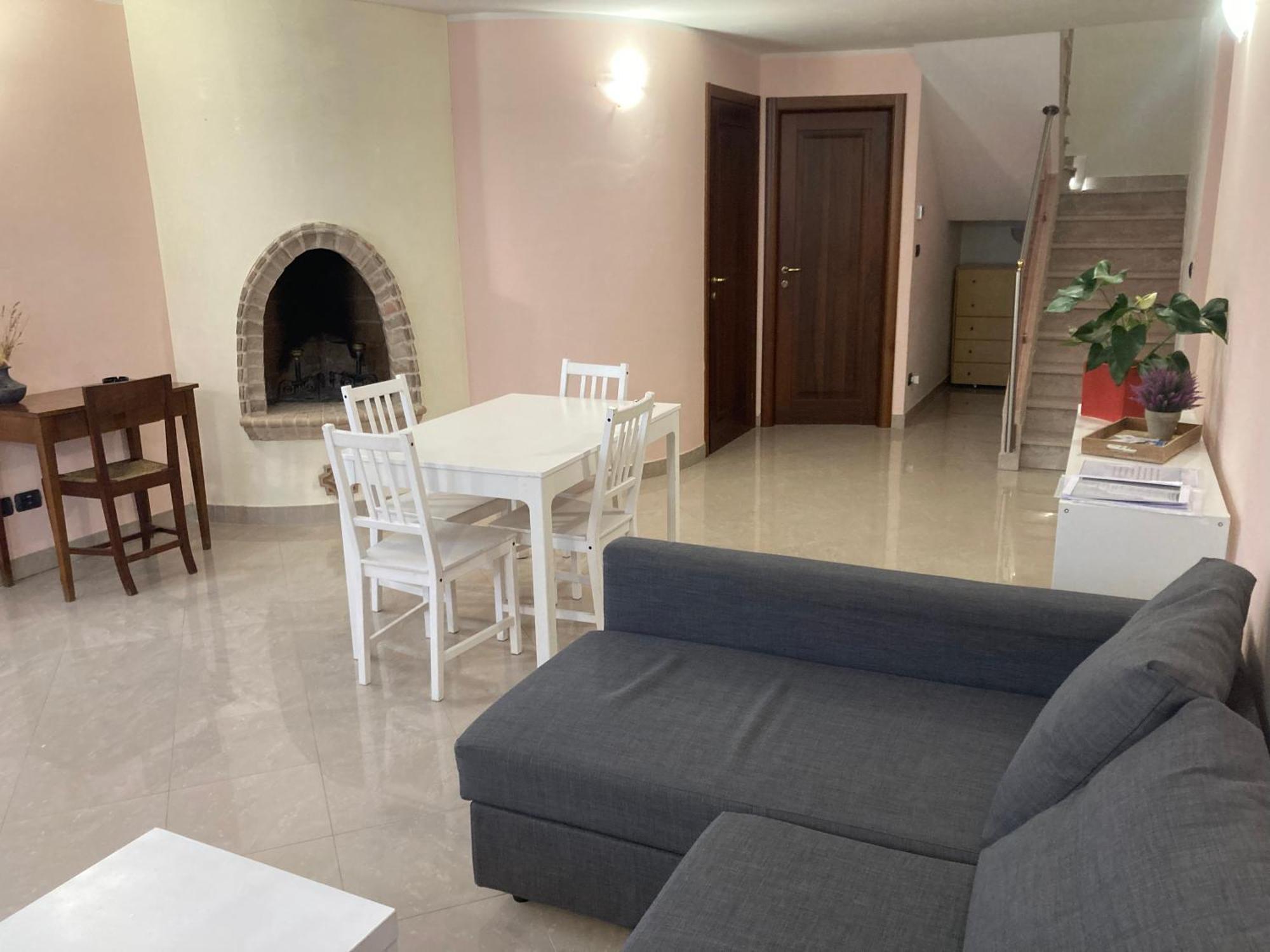 Ca' Vanello Apartment Borgo Tossignano Luaran gambar